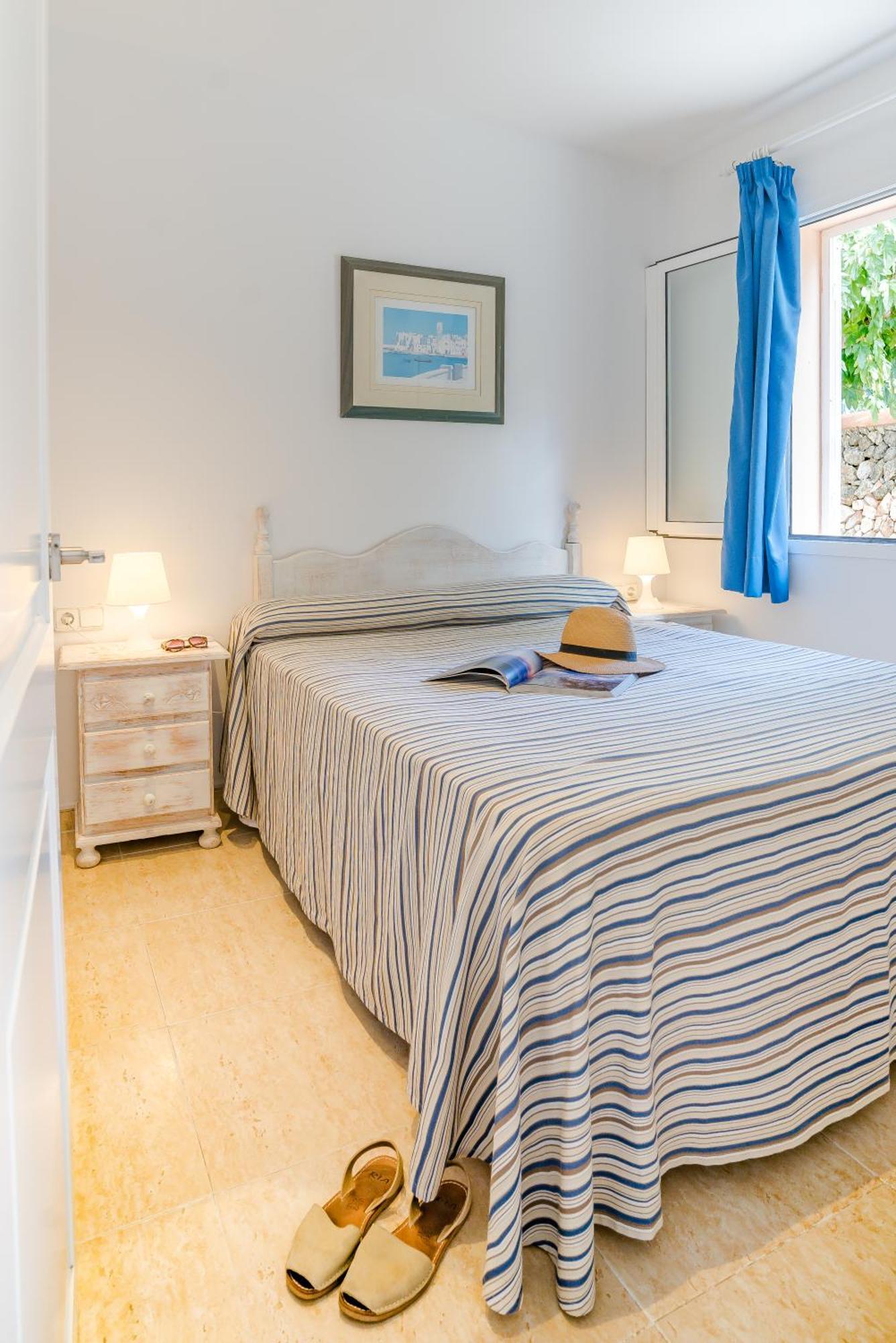 Apartamentos Mar Blau Son Bou Exterior photo