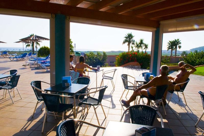 Apartamentos Mar Blau Son Bou Exterior photo